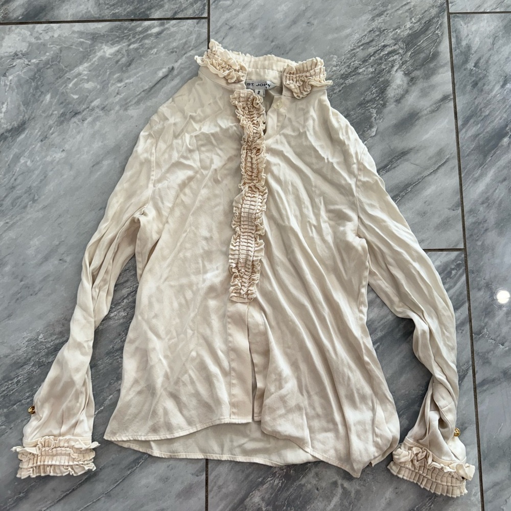 St. John Ivory Ruffle Top - Picture 2 of 5